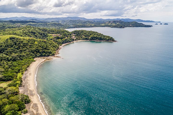 Turquoise waters along the Papagayo Peninsula, Guanacaste